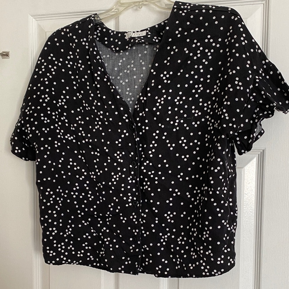 VETTA Black Button-Front Blouse with White Polka Dots